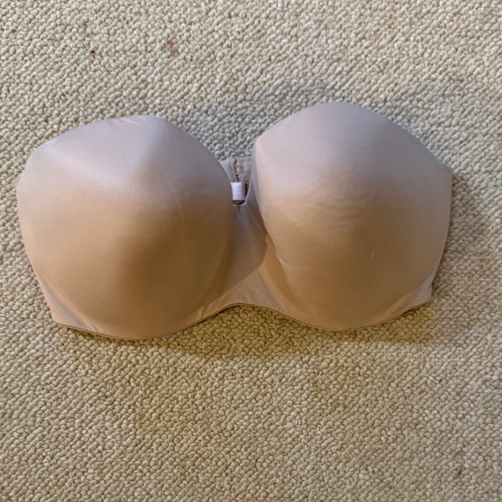 Strapless Underwire Nude Bra Victoria’s Secret